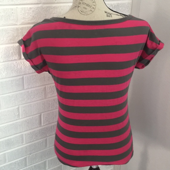 Mix & CO S Striped Tshirt in Hot Pink and Gray - Picture 2 of 8